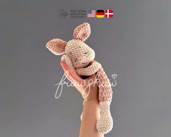 Crochet snuggler pattern, Pig, pdf in English (US terms), German and Danish.