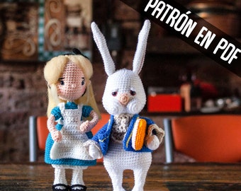 Patrones amigurumi Alicia y El conejo Blanco