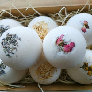 12 Pack Bath bombs gift Unique Gifts | Holiday Bath bomb | Girlfriend gift | Bath bombs Gift | Unique finds | gift for her | Gift