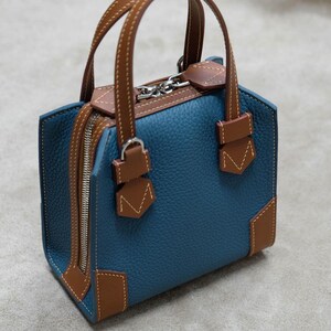 BB - Luxuriöse handgefertigte Lederhandtasche/Schultertasche