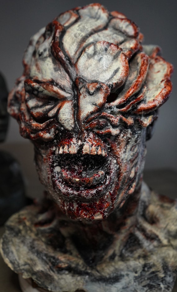 The Last Of US クリッカー ゾンビマスク - Etsy 日本
