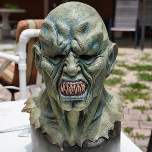 Goosebumps Haunted Mask, Goosebumps, Carly Beth, RL Stine, 90s Goosebumps Mask, Horror Mask, Halloween mask, Realistic Mask, Goosebumps Book