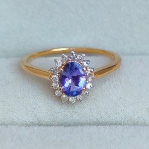 Certified Natural Tanzanite Diamond Ring 18K Yellow Gold