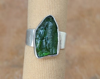 Bague tourmaline verte brute : pierre précieuse faite main en argent sterling 925