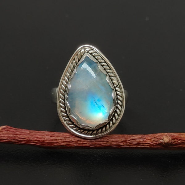 Boho Silver Ring, Natural Moonstone Ring, 92.5 Sterling Silver Ring, Large Rainbow Stone Ring, Blue Flash Stone Ring, Best For Gift,