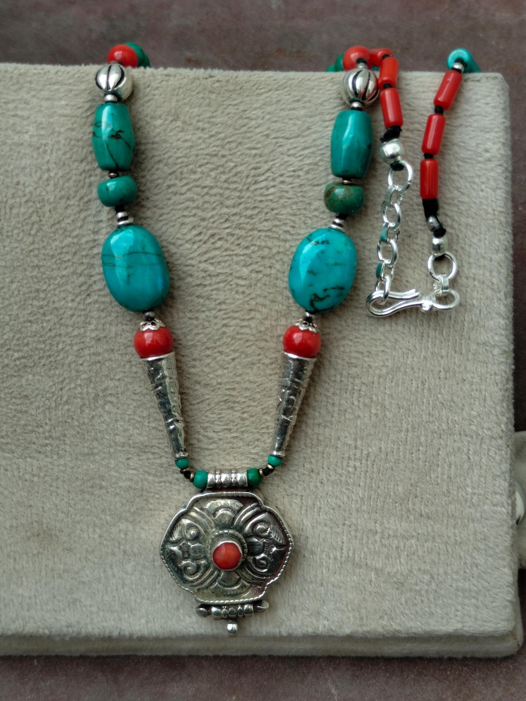 Tibetan Turquoise Coral アンティークネックレス il_1080xN.6288090064_lrb0.jpg