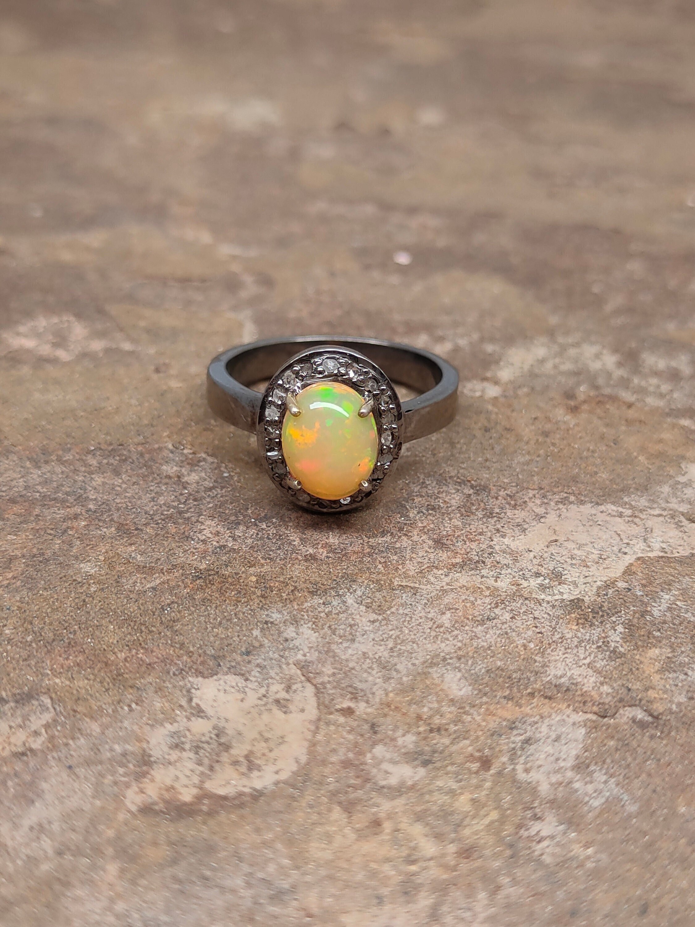 お客！ ビクトリア朝のオパールハローリング：スターリングシルバー＆カット