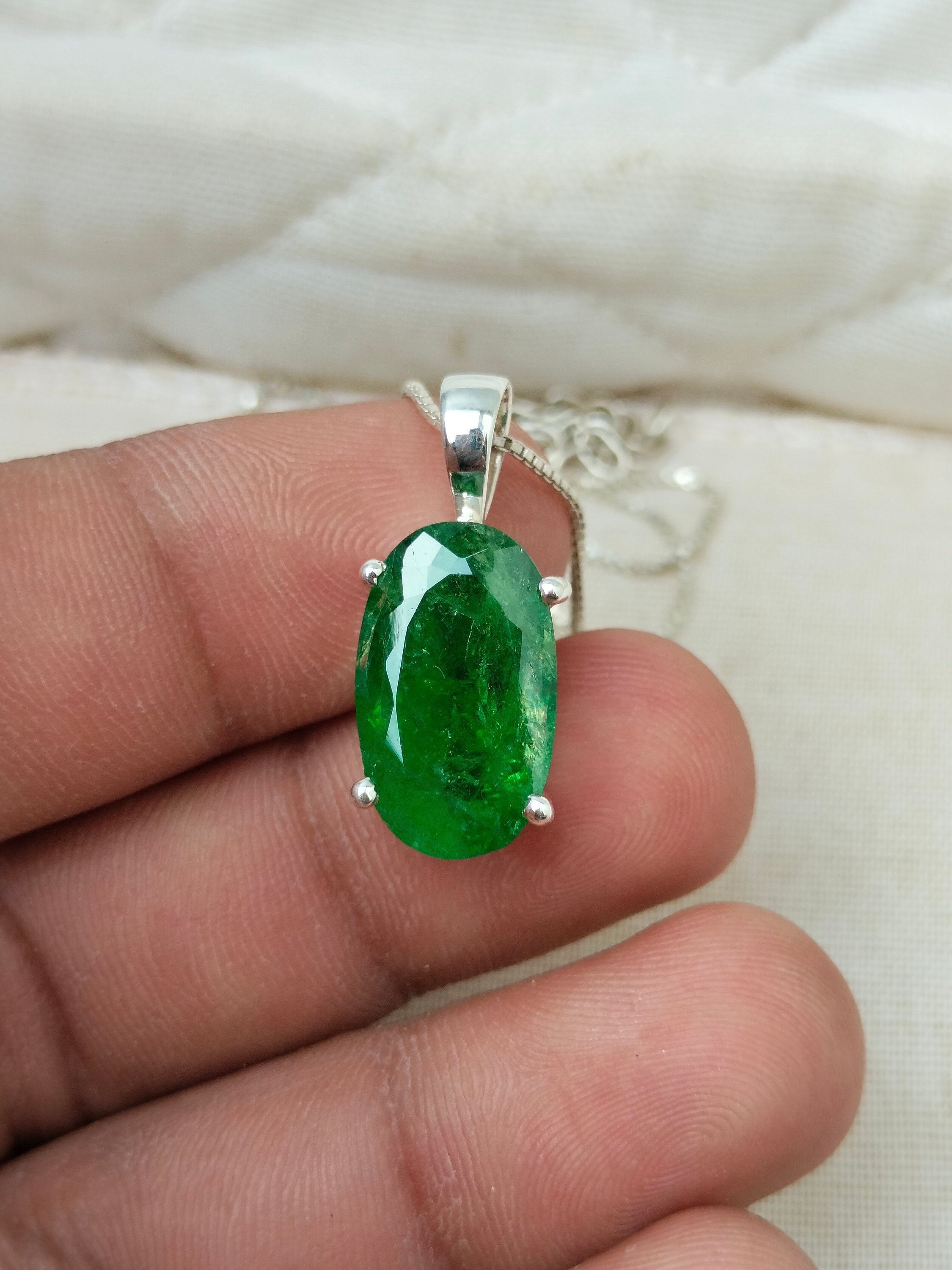 Green garnet pendant deals