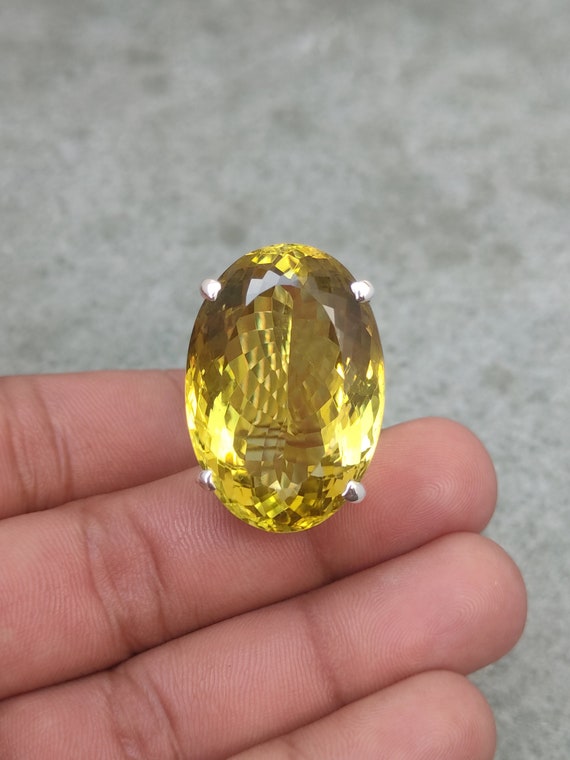 Certified Very Large 61.25 Cts AAA Quality Natural Lemon