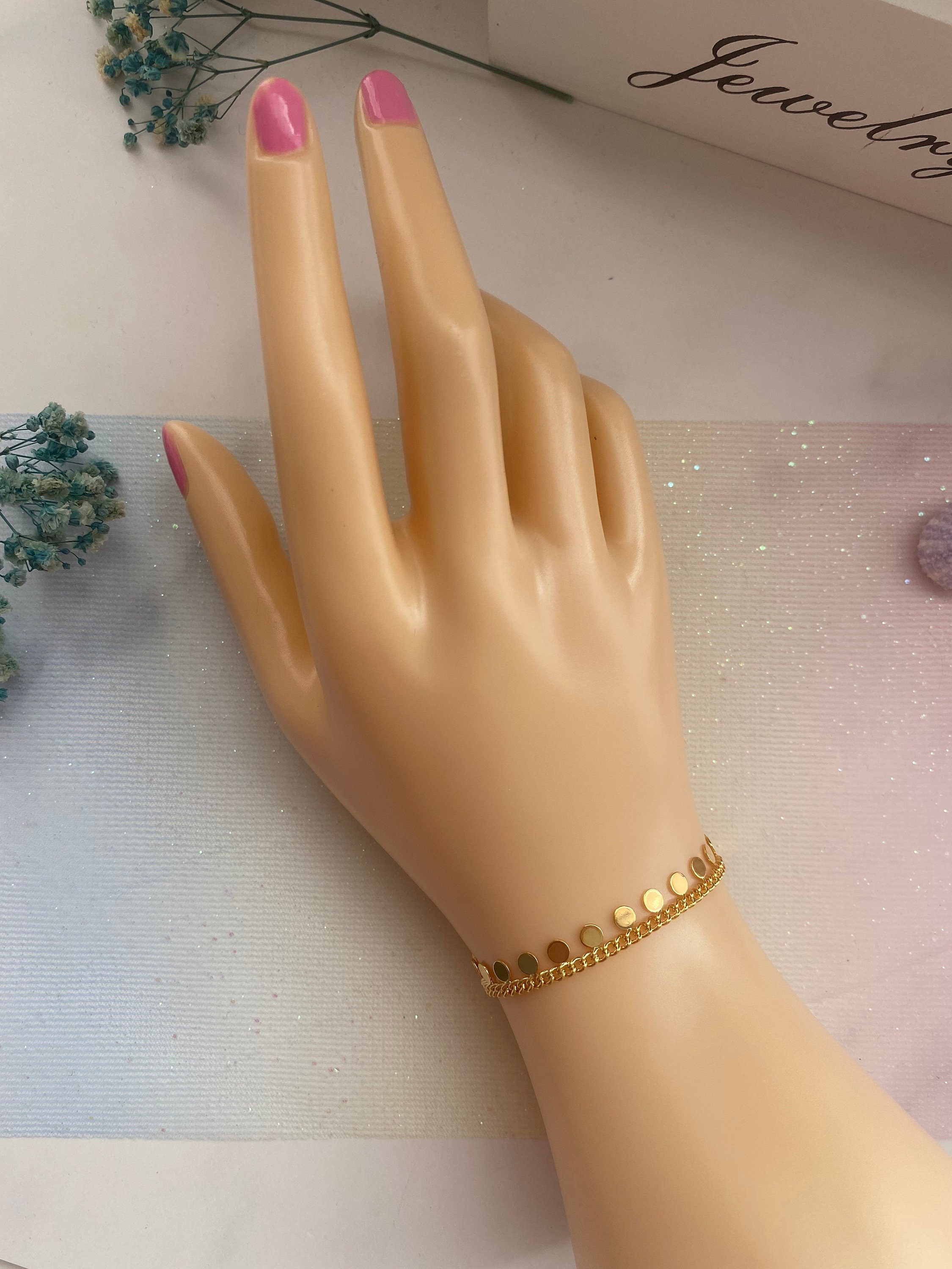 P.C. Chandra Jewellers 18KT (750) Yellow Gold & Diamond Bracelet for Women  - 3 Gram : Amazon.in: Fashion