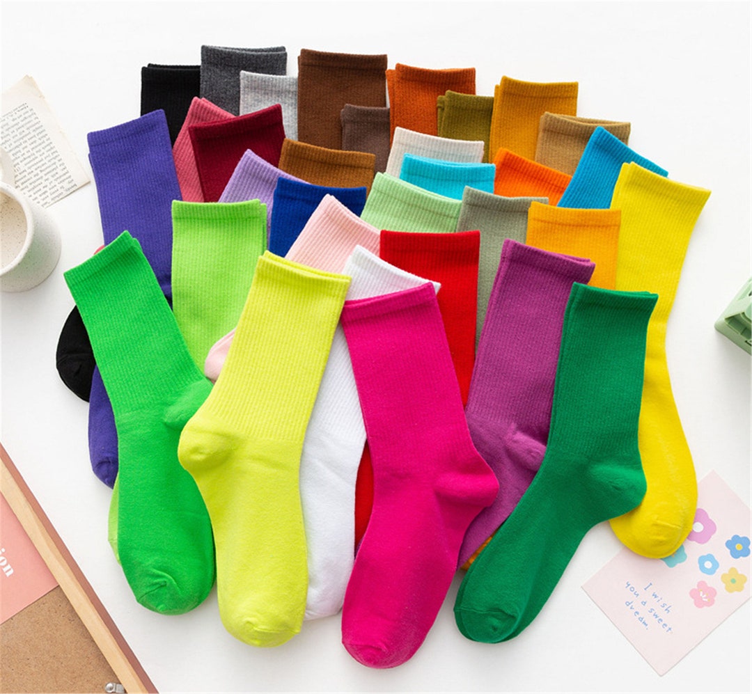 167,172 en la categoría «Colorful socks» de fotos e imágenes de stock  libres de regalías
