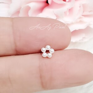 20G, Pearl Flower 925 SILVER Piercing, Cartilage, Helix, Conch, Ear lobe Earring