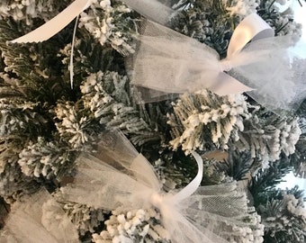 White Tulle Christmas Tree Bows. Pearl White Tutu Xmas Tree Ornaments. Shabby Chic Winter Holiday Decor. Set of 20.