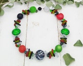 witzige Statement Kette mit Glasringen, Polarsweetperlen und Häkelperle