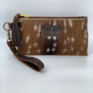 Jackson Place Collection Simple Axis Deer Hair-on-Hide Flat Leather Clutch / Wristlet cowhide bag purse handbag removable bag strap spot image 7