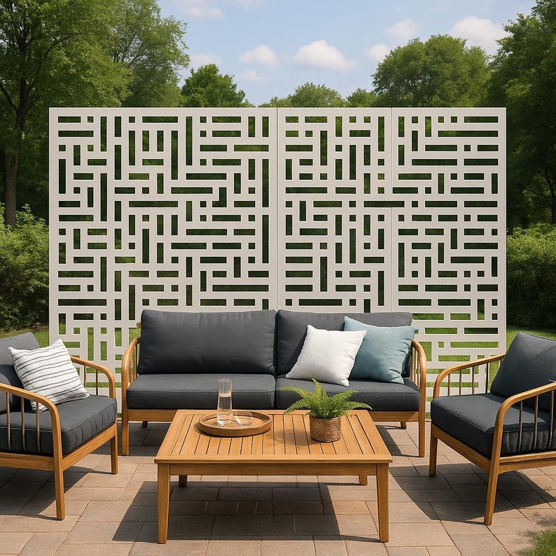 H&P Building Privacy Screen
