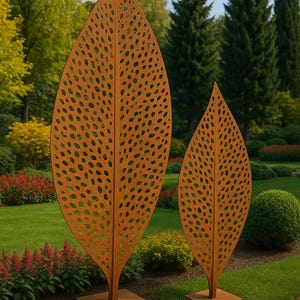 Cortenstahl Blatt Skulpturen: Moderne Rost Gartenkunst (200m & 150m)