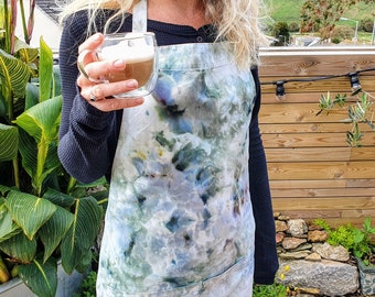 Apron with pockets, Tie Dye Earth Positive Organic Cotton (kitchen, workshop artists)