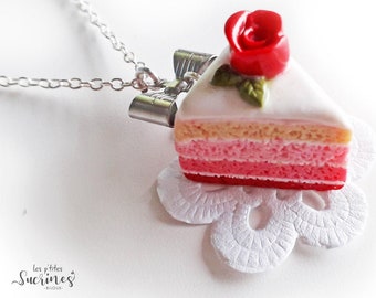 Pendentif bijou cadeau saint valentin pâtissière femme fille Rose Cake gâteau gourmand artisanal pâte polymère fimo