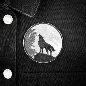 Wolf & Moon Iron-on Embroidered Patch — Occult Satanic Horror Wiccan Spooky Halloween Gothic Witchcraft Howling Wolf Full Moon