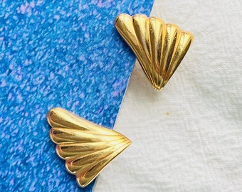Givenchy Vintage 1980-1990s Triangle Shell Fan Wing Swirl Clip On Earrings, Gold, Mother, Mom, Girl, Wife, Y2K, Anniversary, Birthday Gift