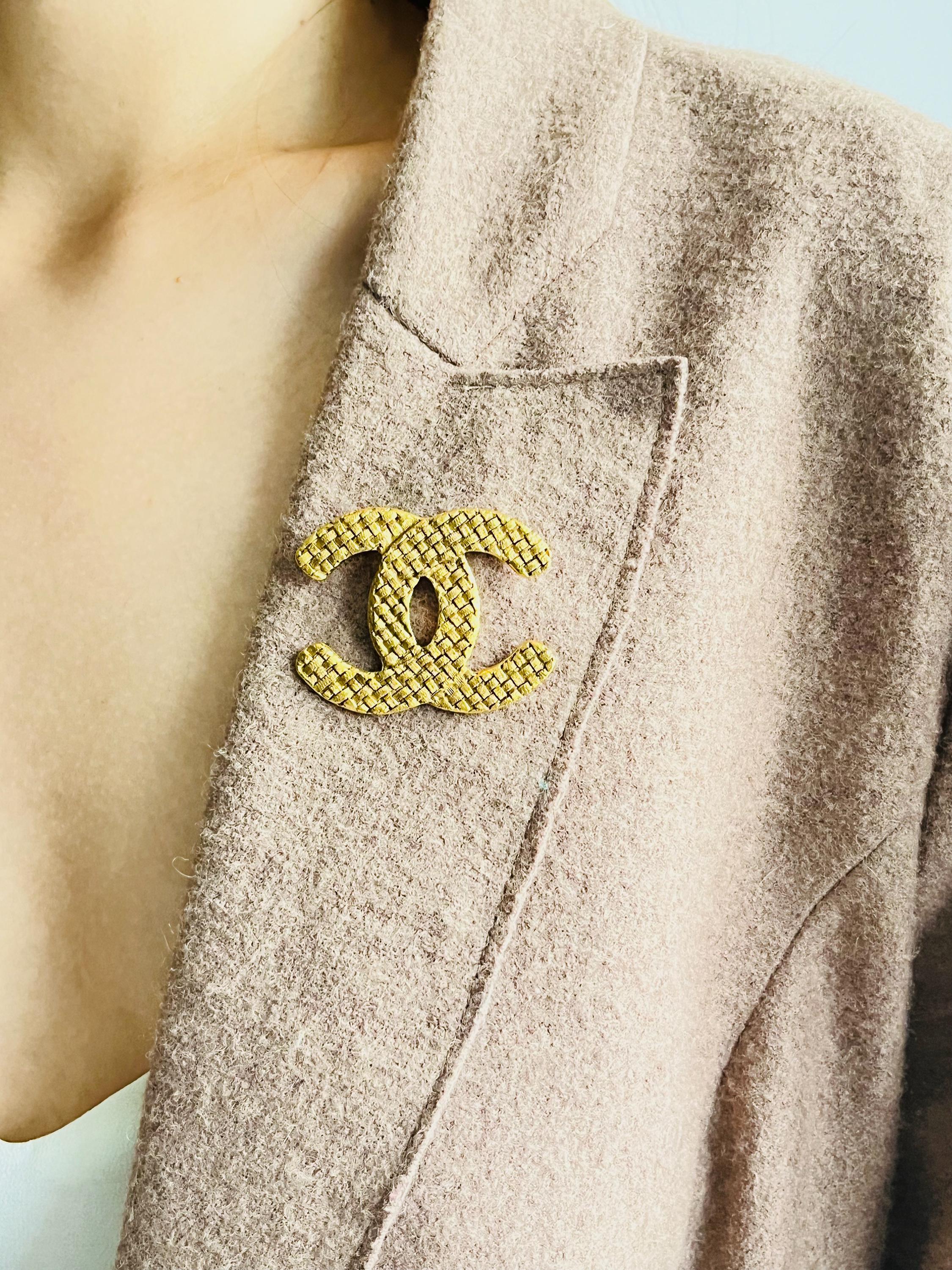 CHANEL シャネル Chanel Vintage 1992 Iconic Coco Logo CC Interlocked Quilted Woven