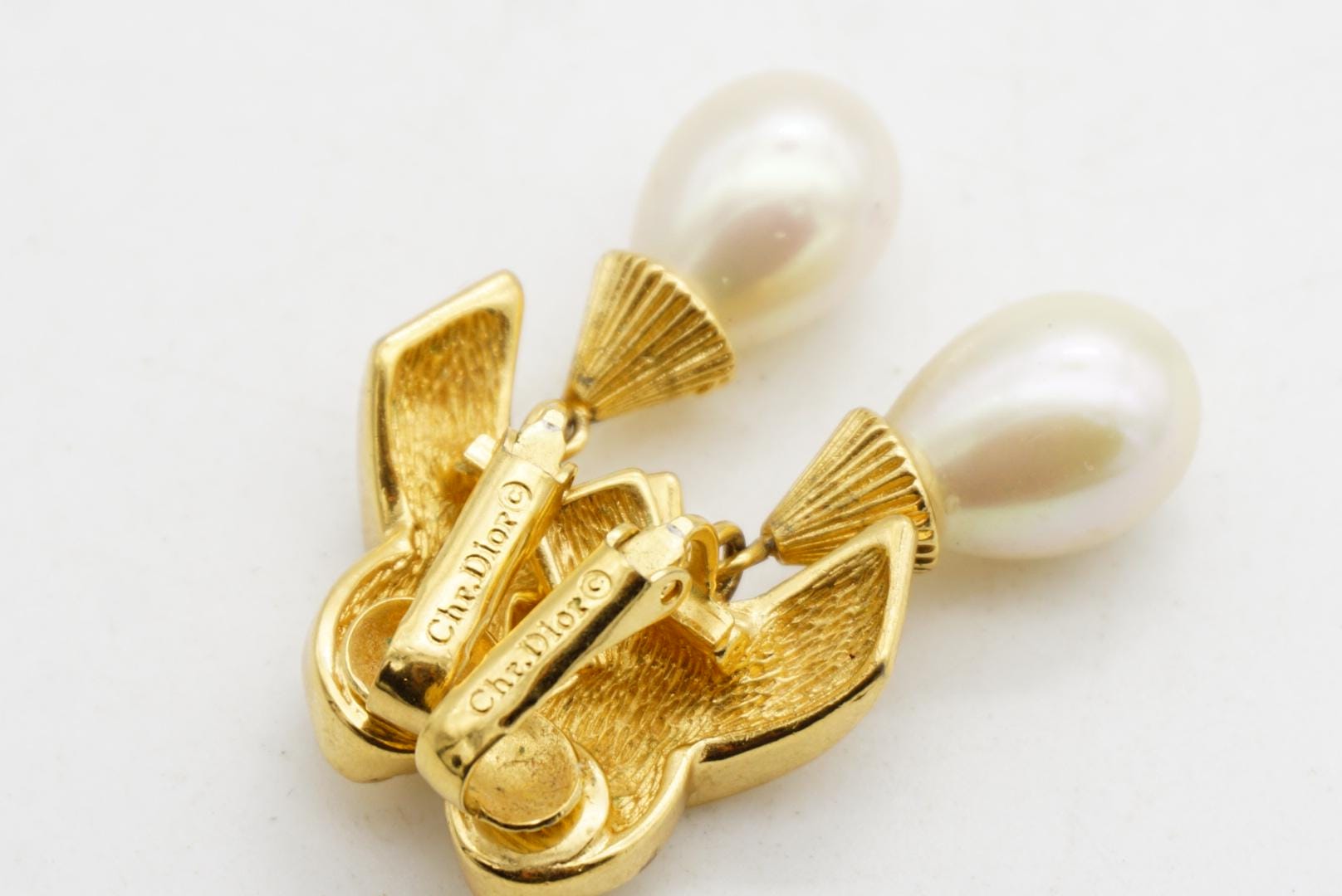Christian Dior Vintage 1980 White Pearl Bow Cross Crystals Water