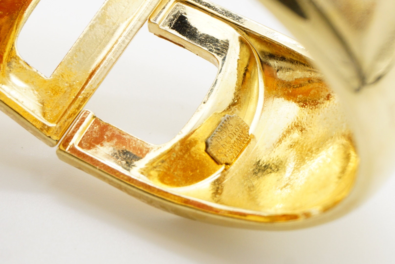 Christian Dior 1973 Logo CD Chunky Clamper Manschette Cuff