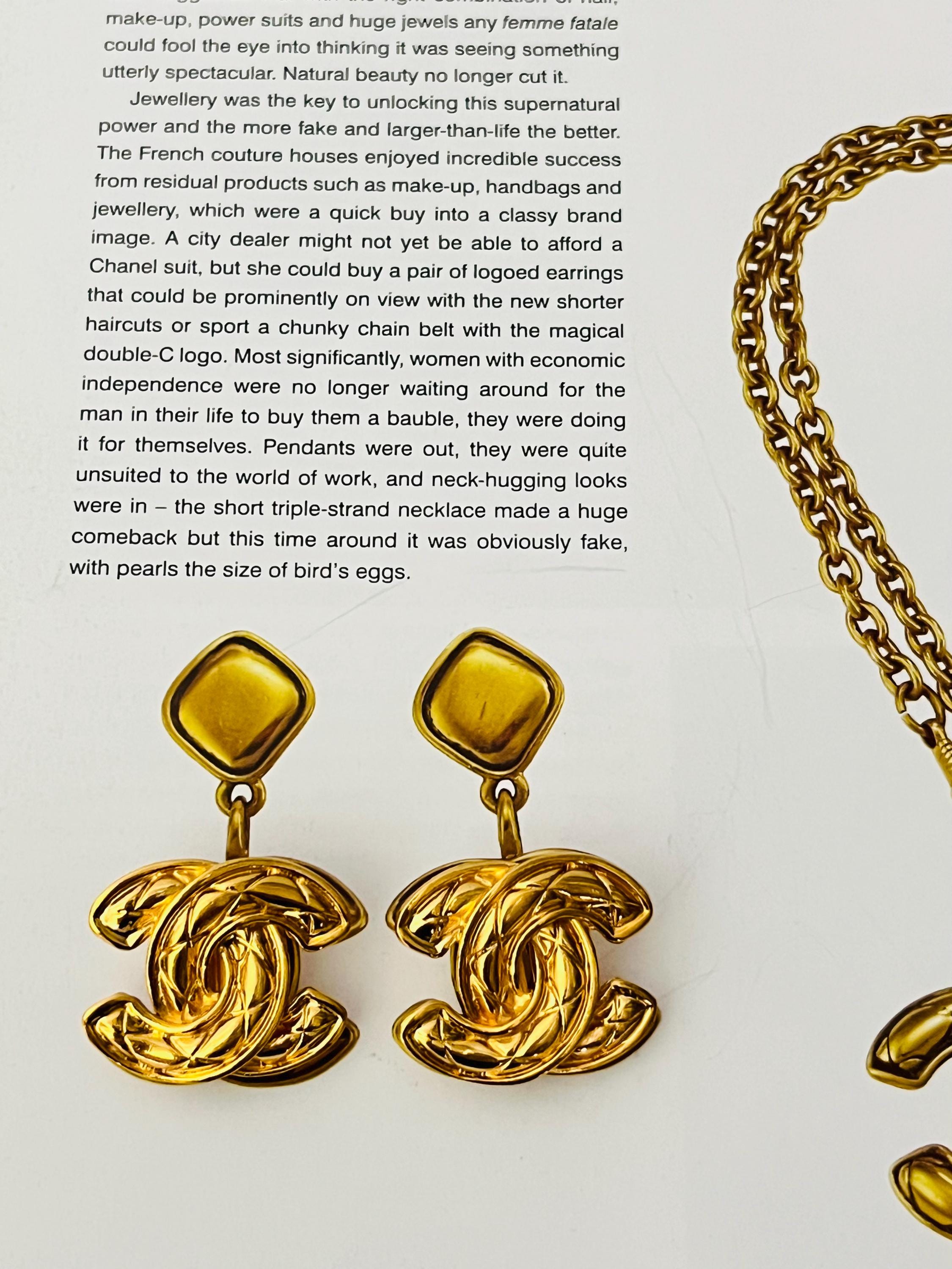 Boucles D'oreilles Clips Vintage Style Coco Chanel - Fausses Perles En Résine, Bon état Rétro