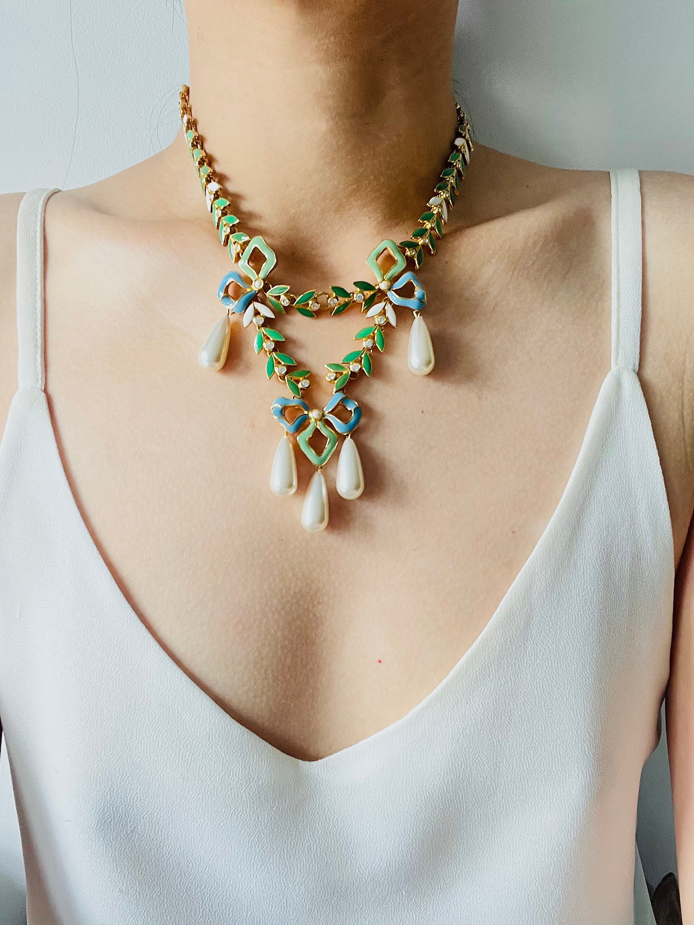 CHRISTIAN DIOR by John Galliano 2001 Green Ribbon Knot CHRISTIAN DIOR by John Galliano 2001 Green Ribbon Knot