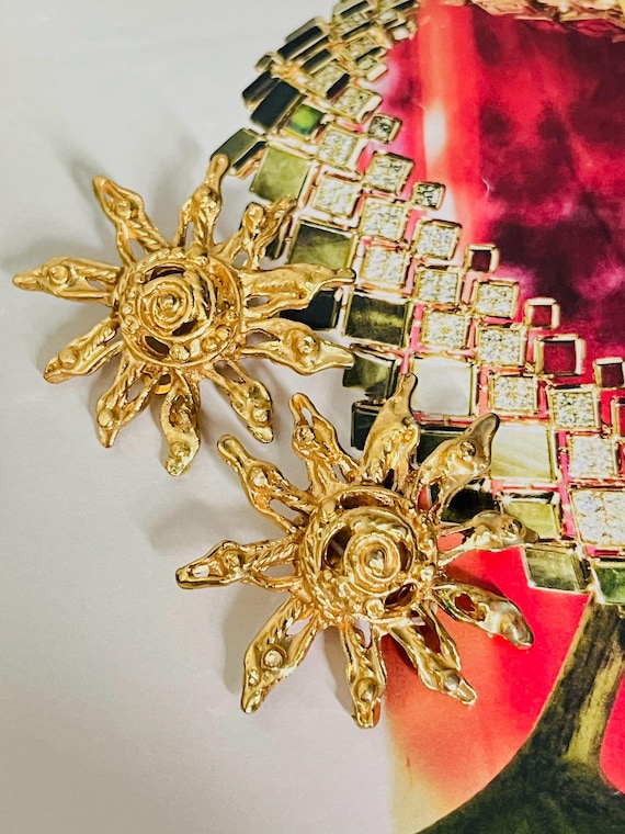 【美品】Christian Lacroix ブローチ イヤリング ヴィンテージ Christian Lacroix Vintage Baroque Large Sun Star Burst Swirl