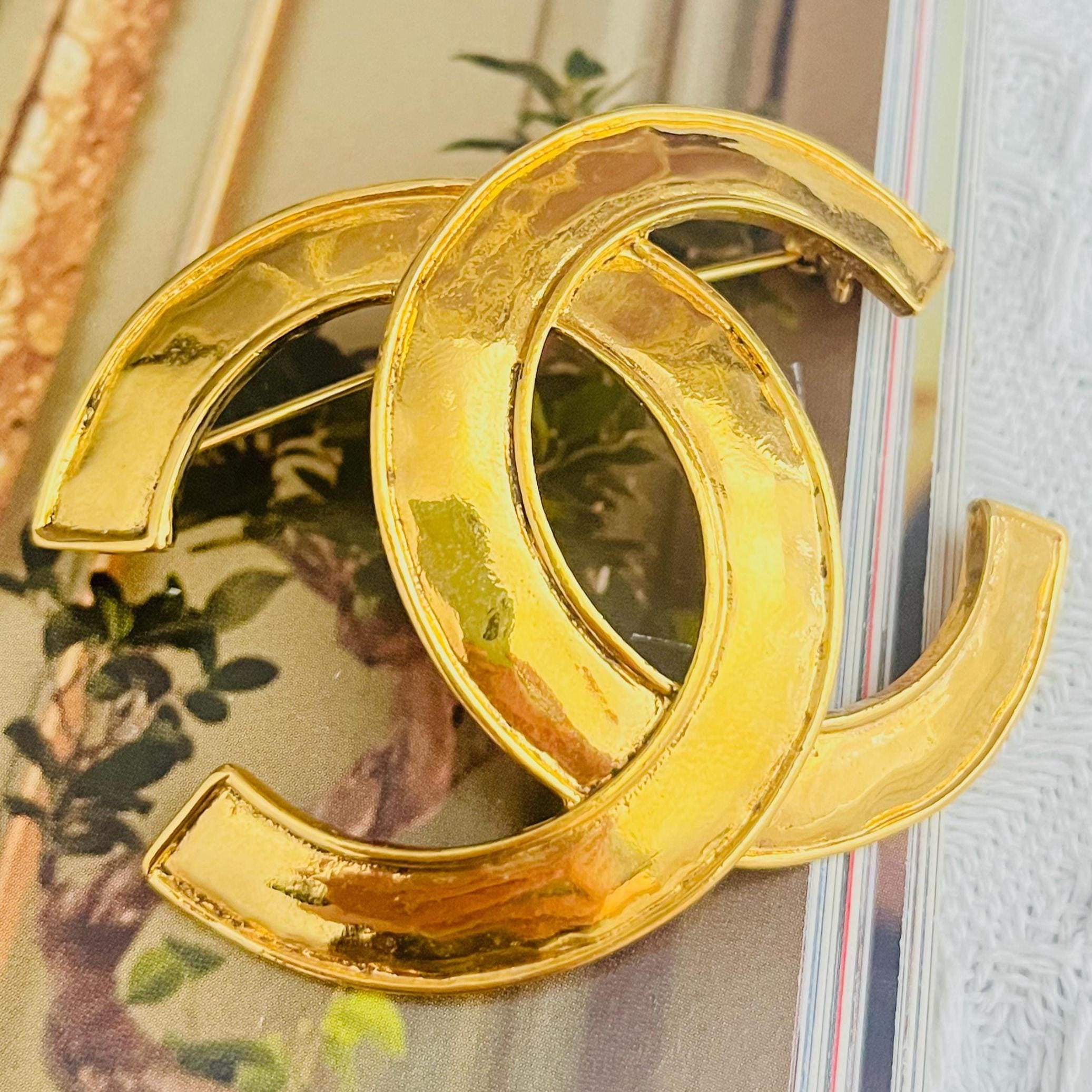 Chanel Vintage 1994 Huge Classic Iconic Coco CC Logo Timeless Glow