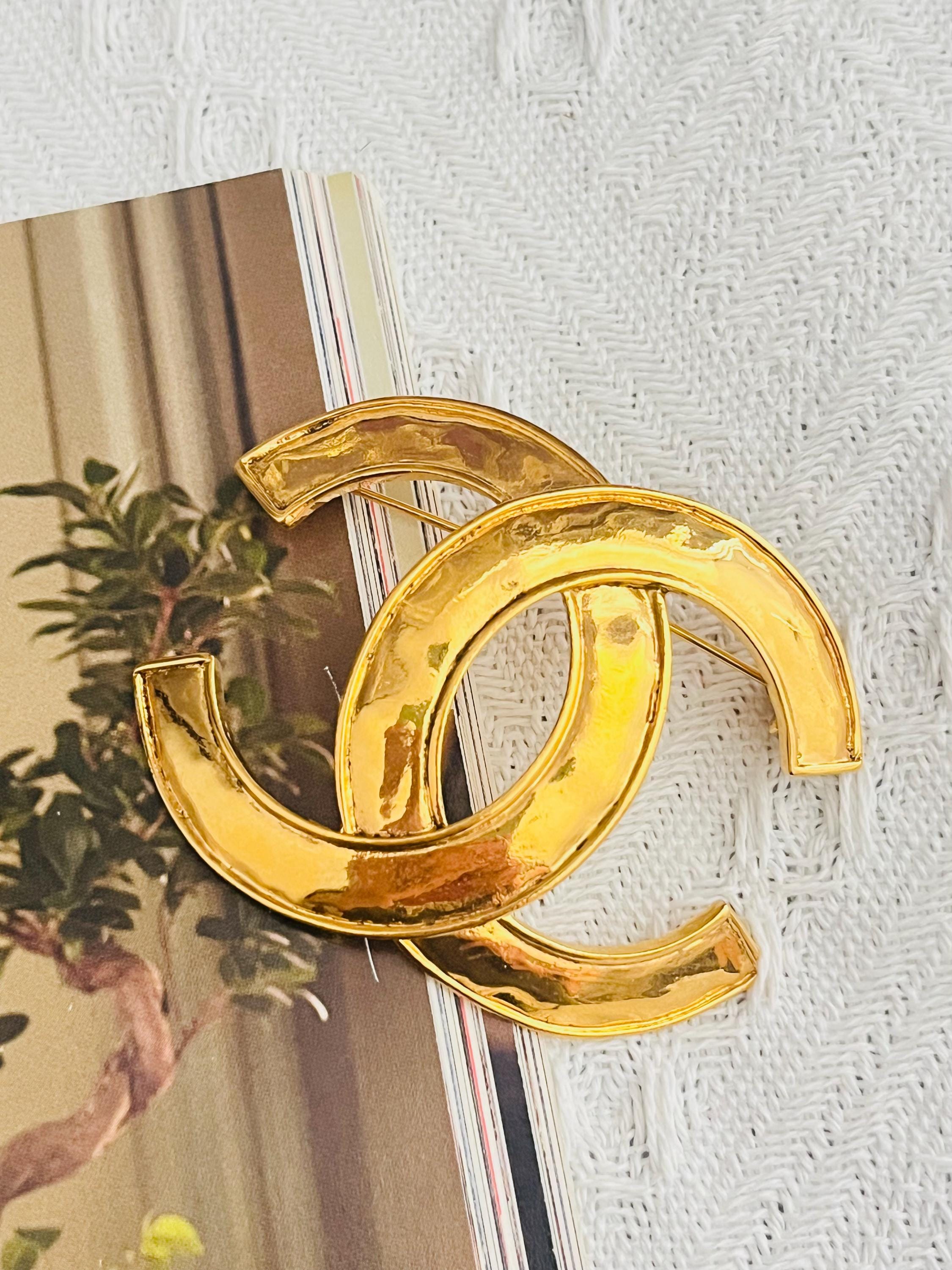Chanel Vintage 1994 Huge Classic Iconic Coco CC Logo Timeless Glow