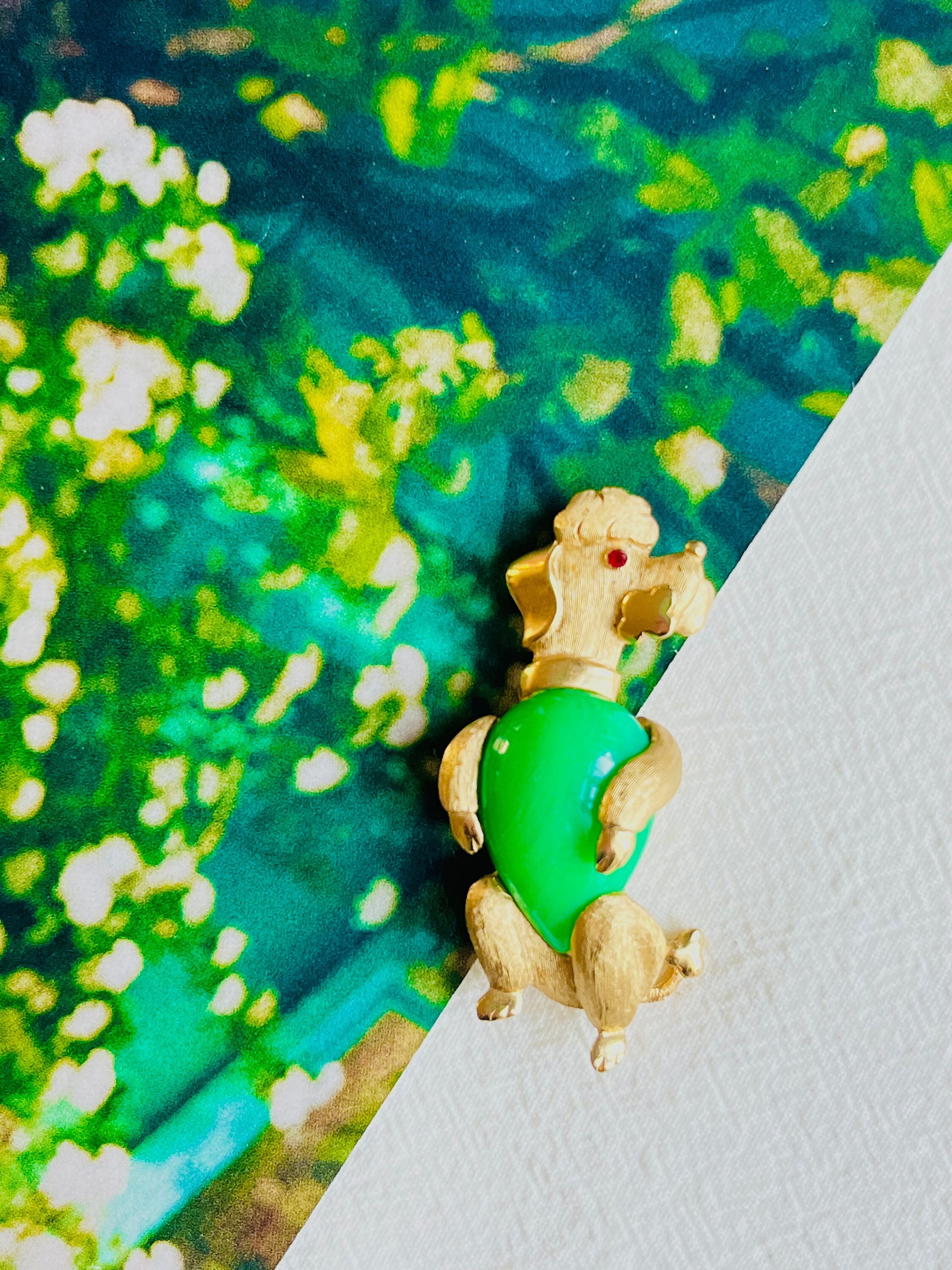 Trifari dog brooch - Etsy 日本 Trifari dog brooch - Etsy 日本