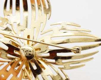 Christian Dior GROSSE 1968 Huge Openwork Flower Pentagram Pearl