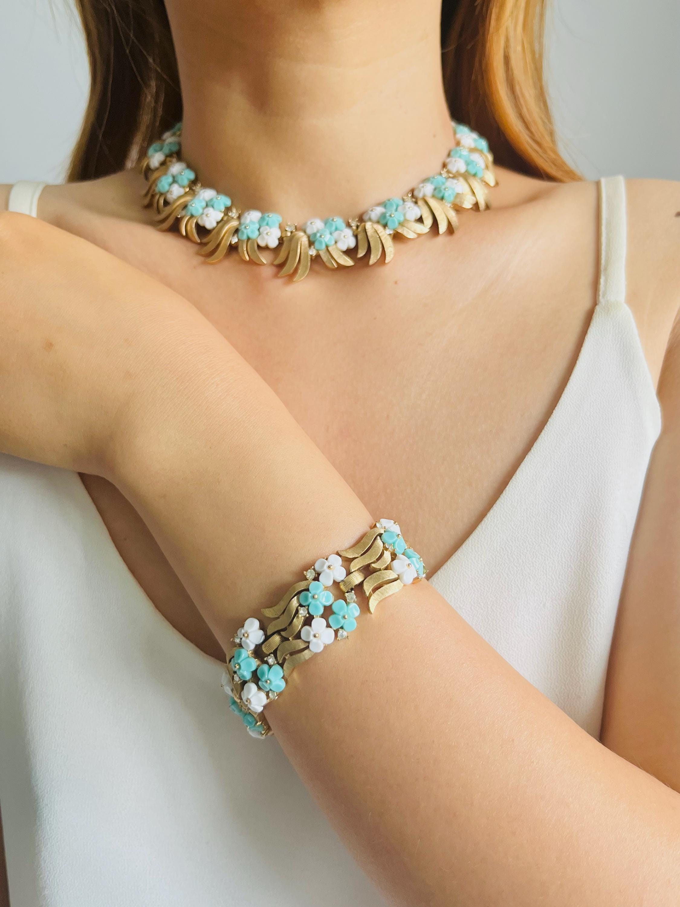 Crown Trifari 1950s Green Turquoise White Crystals Forget Me Not 