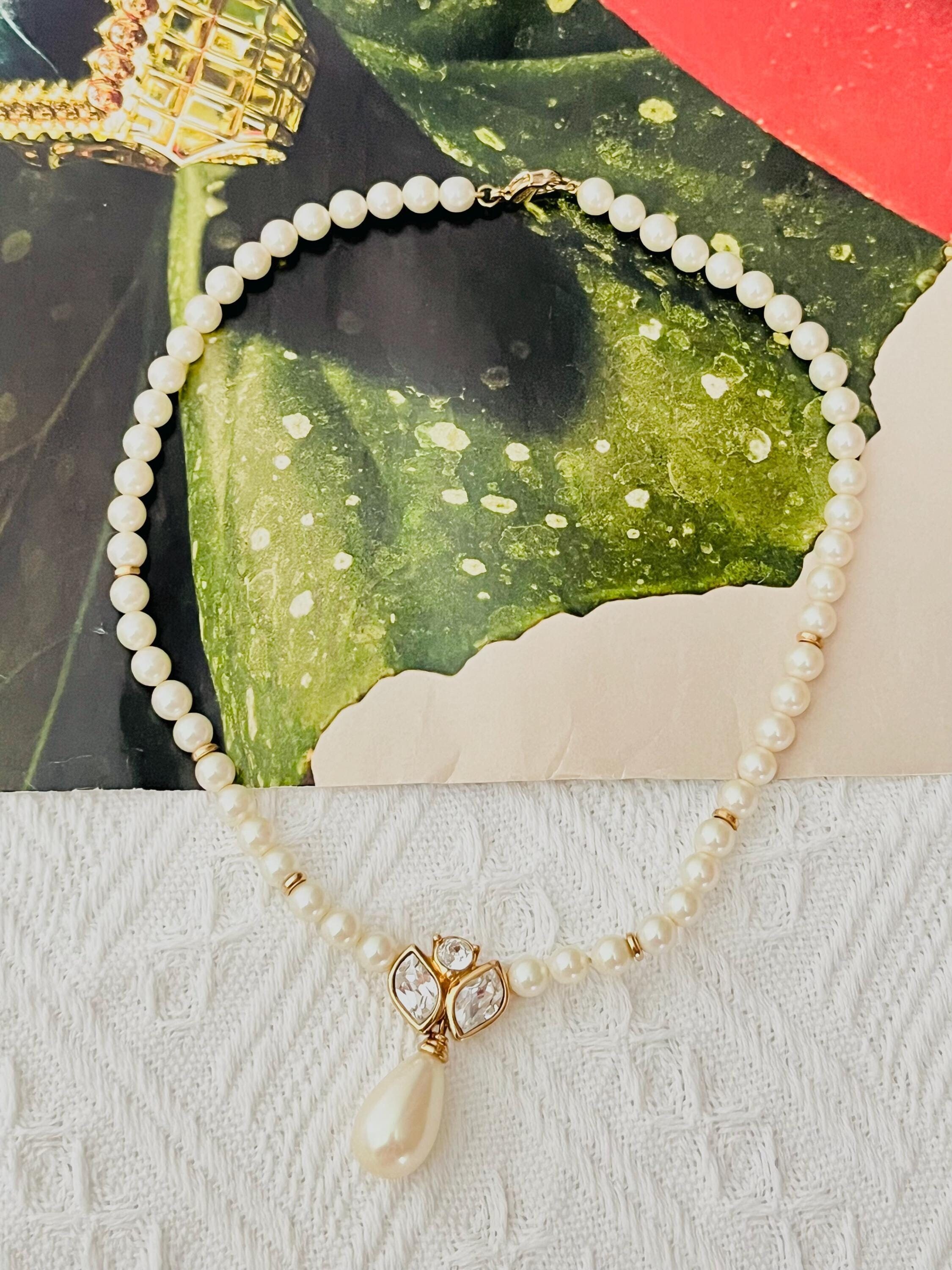Christian Dior Vintage 1980s White Beads Pearls Water Drop