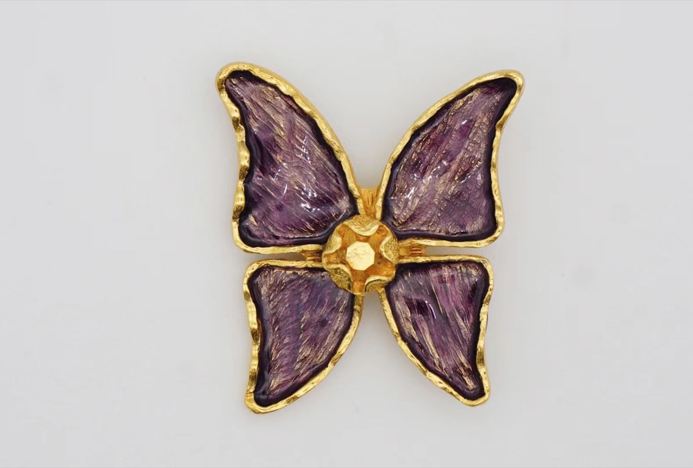 YSL　イヴサンローラン　ブローチ　蝶　バタフライ Yves Saint Laurent YSL Vintage 1980s Large Purple Enamel Butterfly