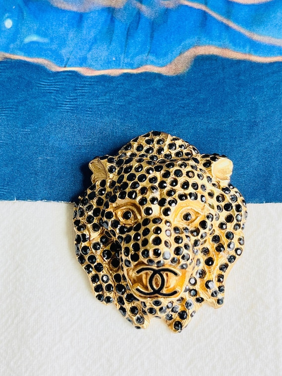 Chanel Vintage 2001 Lion Head Black Crystals Logo Coco CC  display picture 3