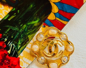 Chanel Vintage 1995 Coco Large Gripoix Pink Pearls Crystals