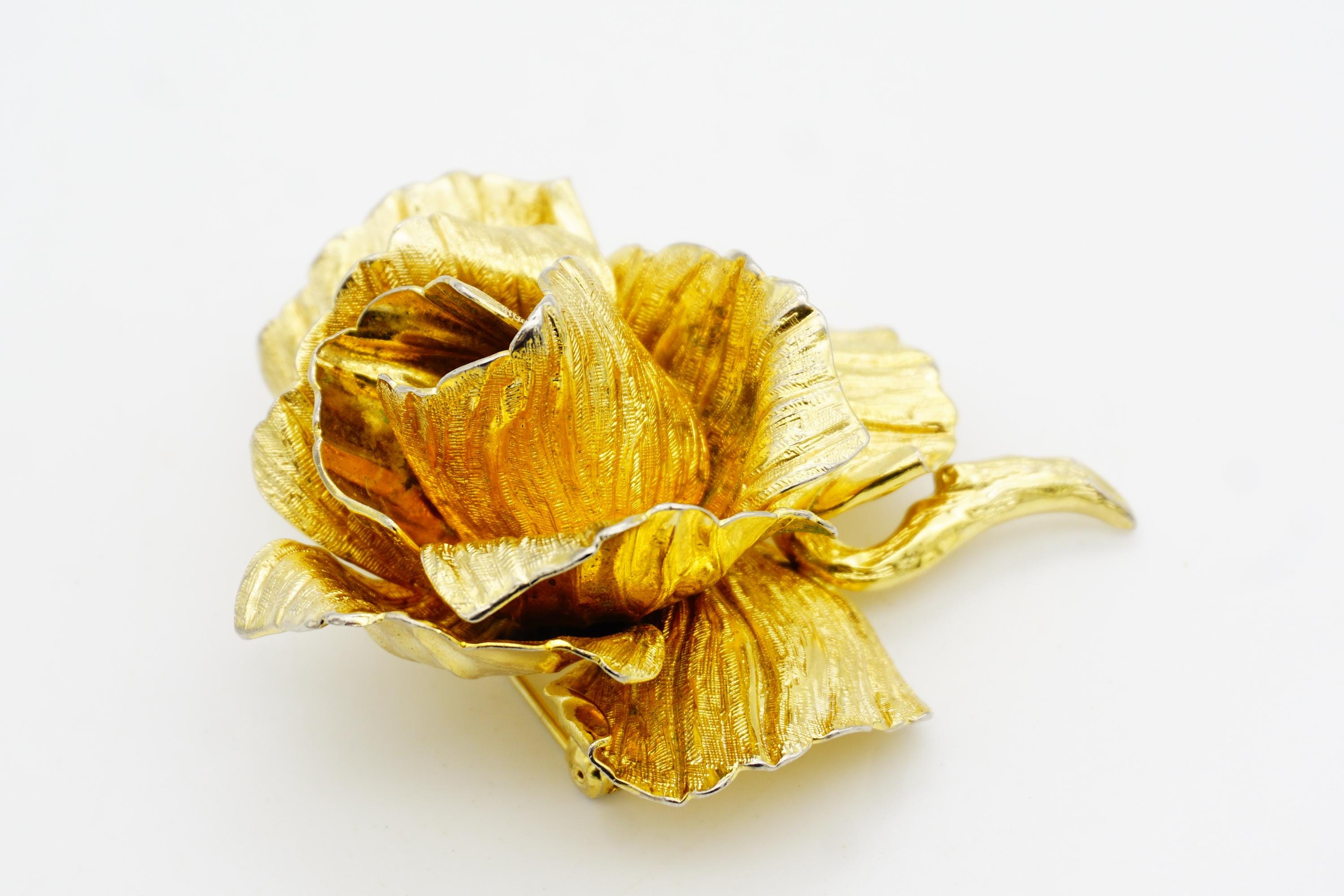 ChristianDiorヴィンテージリボンピンブローチ ChristianDiorヴィンテージリボンピンブローチ