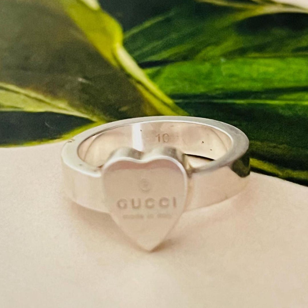 Gucci Trademark Ring 5mm 18号 Gucci Vintage Iconic Logo Trademark Heart Lover Pendant Ring