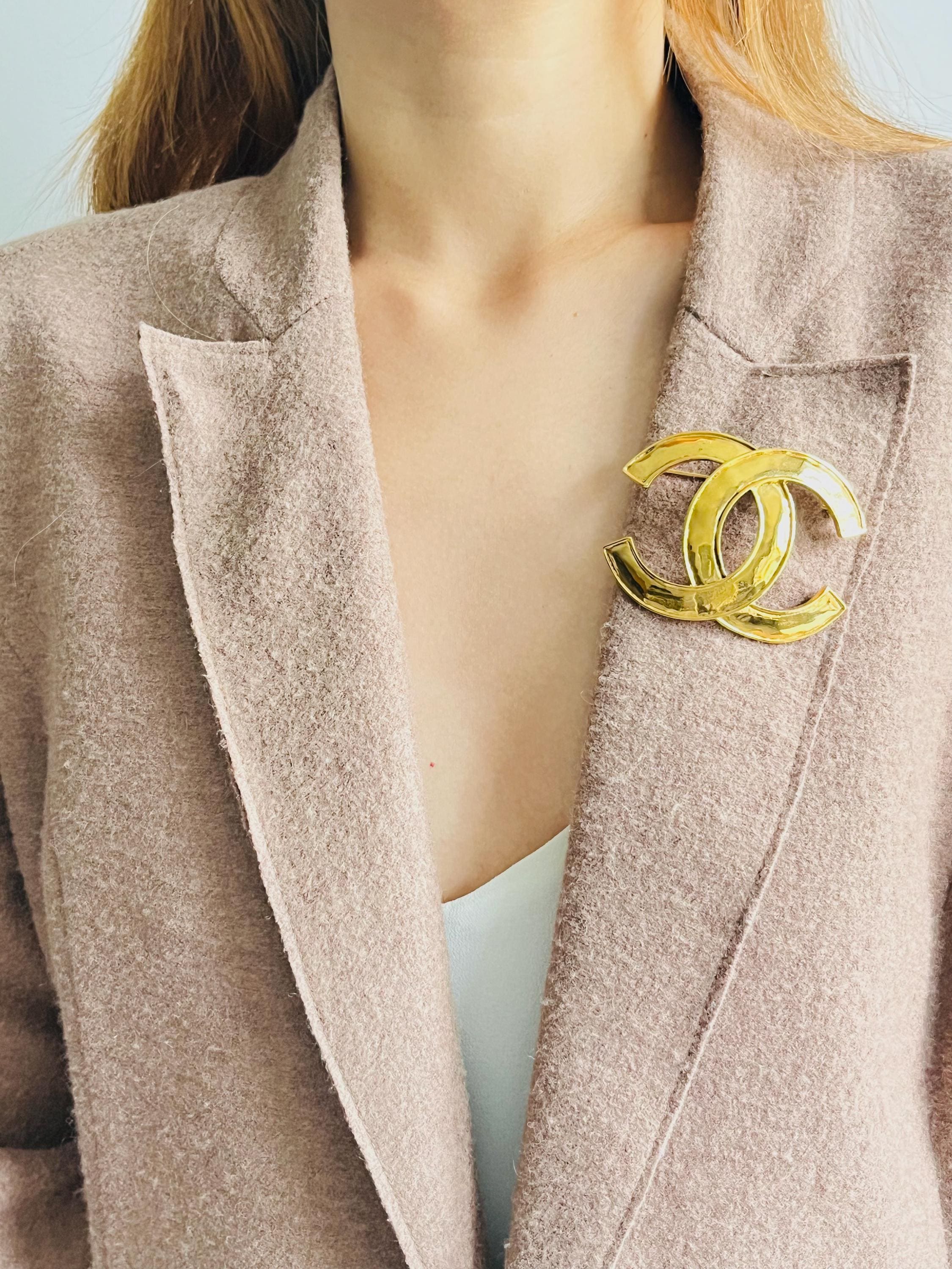 Chanel Vintage 1994 Huge Classic Iconic Coco CC Logo Timeless Glow
