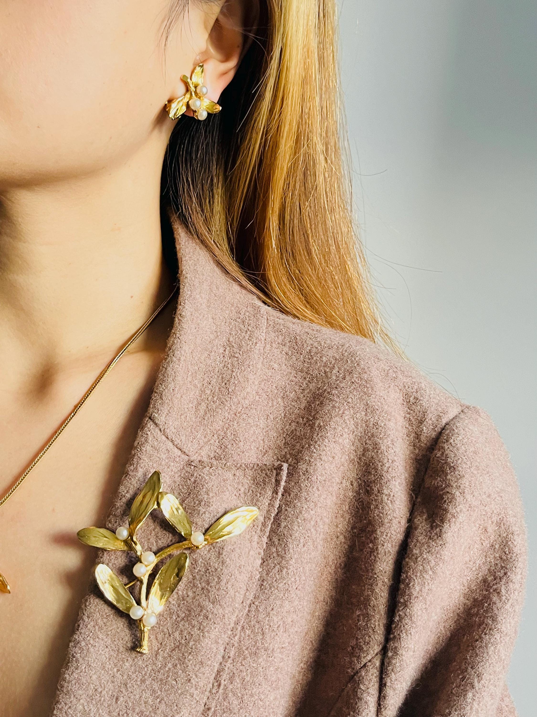 Kenzo Vintage White Beads Pearl Flower Leaf 3 Set Necklace Brooch