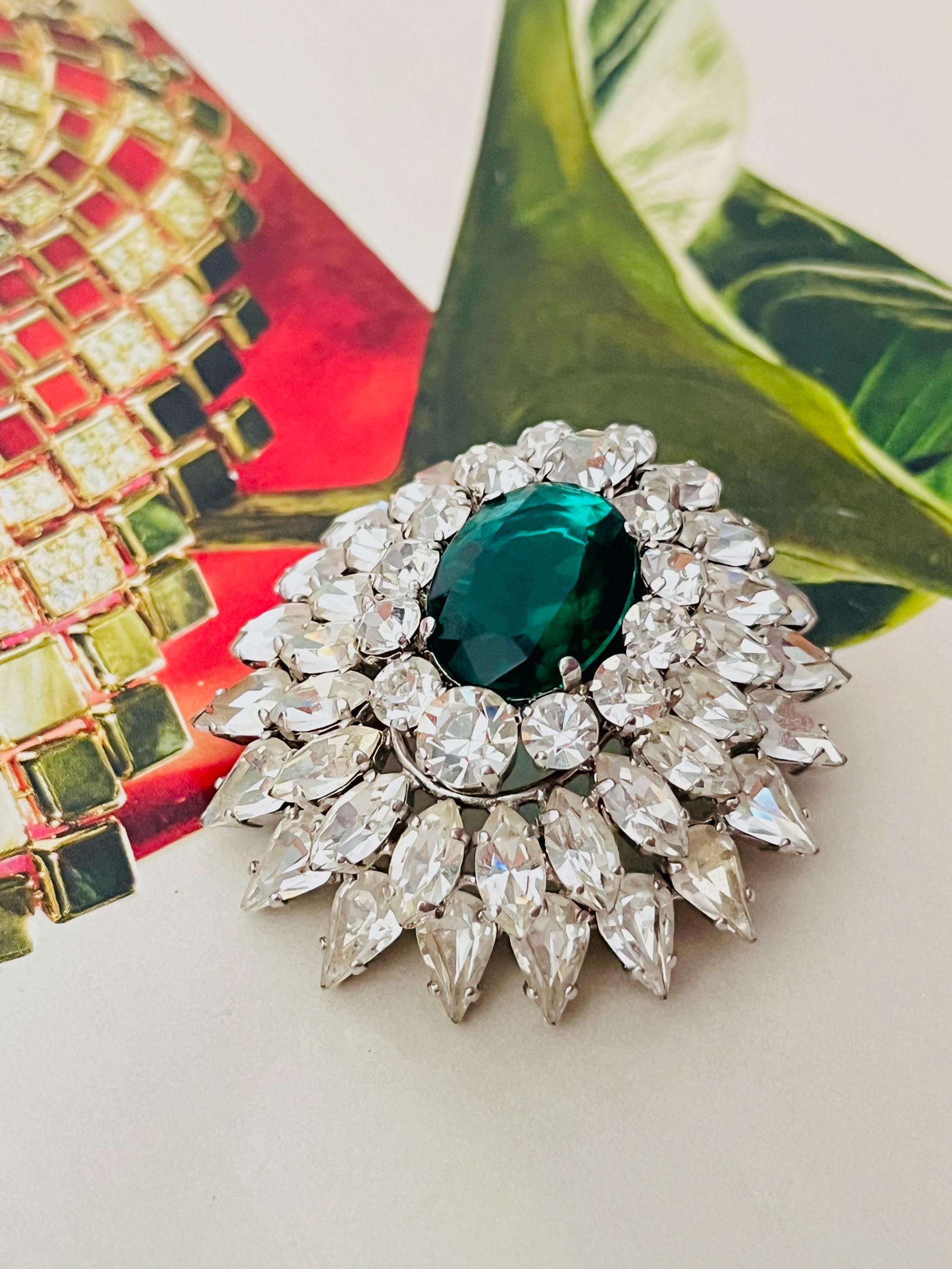 Christian Dior 1961 Large Emerald Trio Crystal Circle Marquise