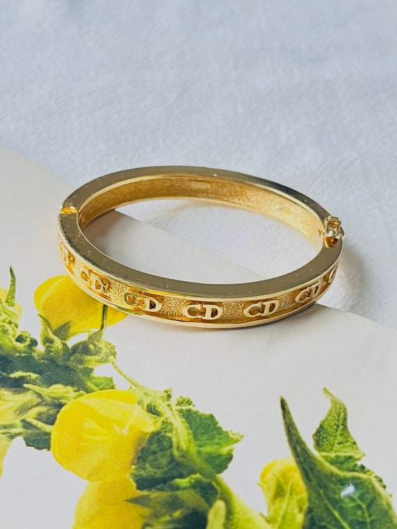 アクセサリー Dior Vintage CD Logo gold bracelet Christian Dior Authentic CD Logo Motif Gold Chain Link