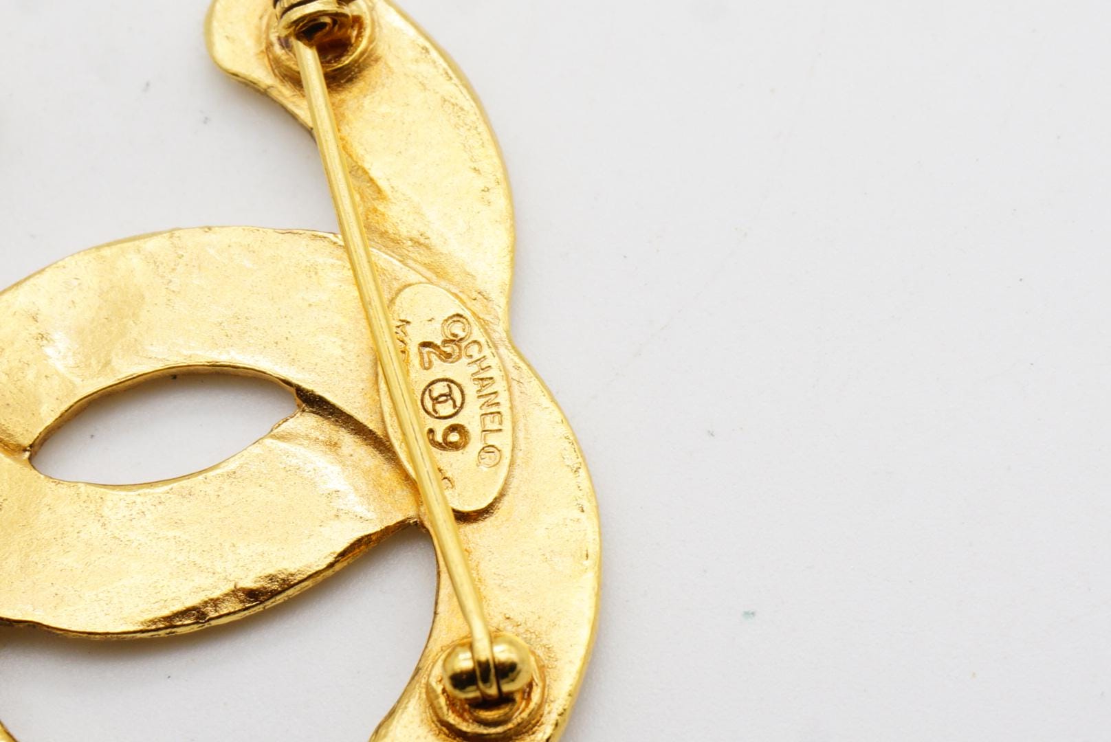 Chanel Vintage 1992 Iconic Coco Logo CC Interlocked Quilted Woven