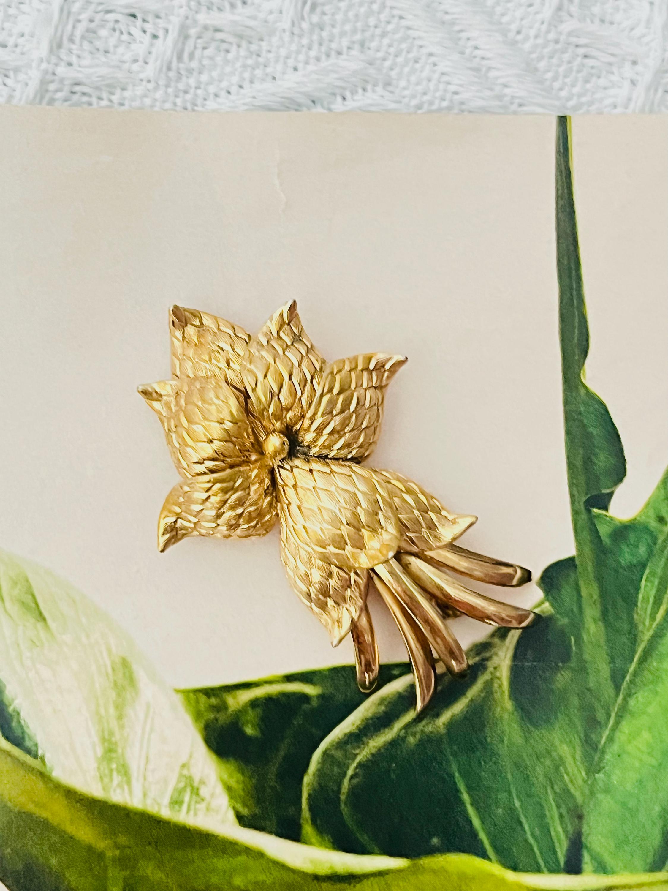ギフトにも◎【Dior】メダイヨンブローチ Direct from Japan, branded used bag] Christian Dior Brooch