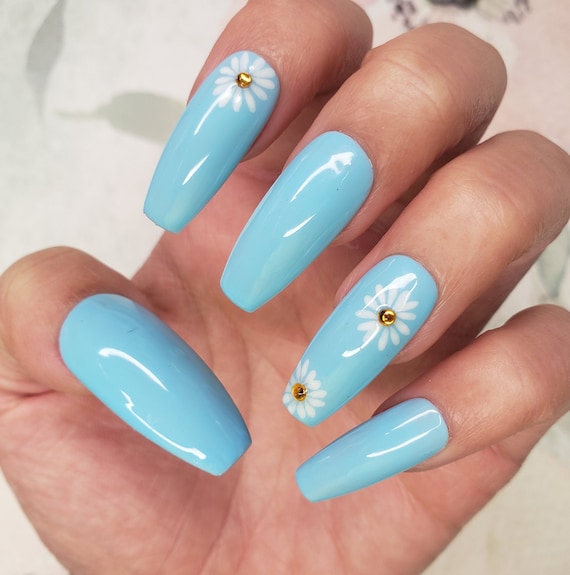 Baby Blue With Daisy Flower Gel Nail Art On Fake Nails False Etsy