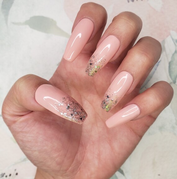 light pink glitter acrylic nails